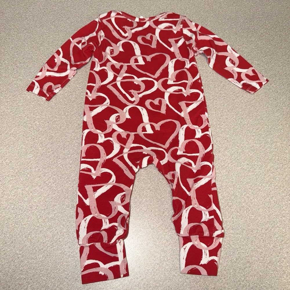 Tesa Babe Valentine Hearts Bamboo Romper 3-6 Months Buttons No Feet
